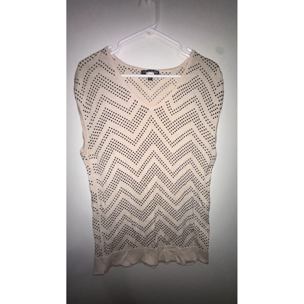 A Pea in the Pod Maternity Top L Beige Black Chevron Dotted Knit V Neck